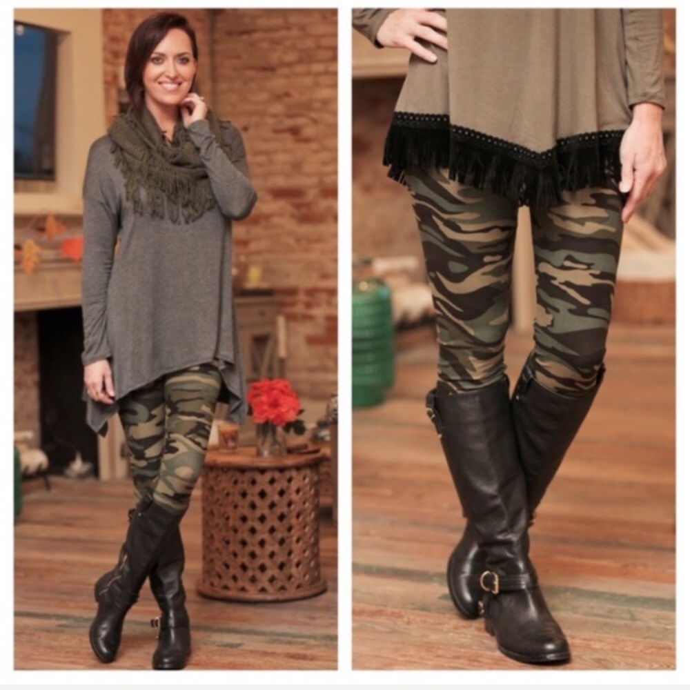 Plus size Camouflage Leggings, Fits 12-18, thick.